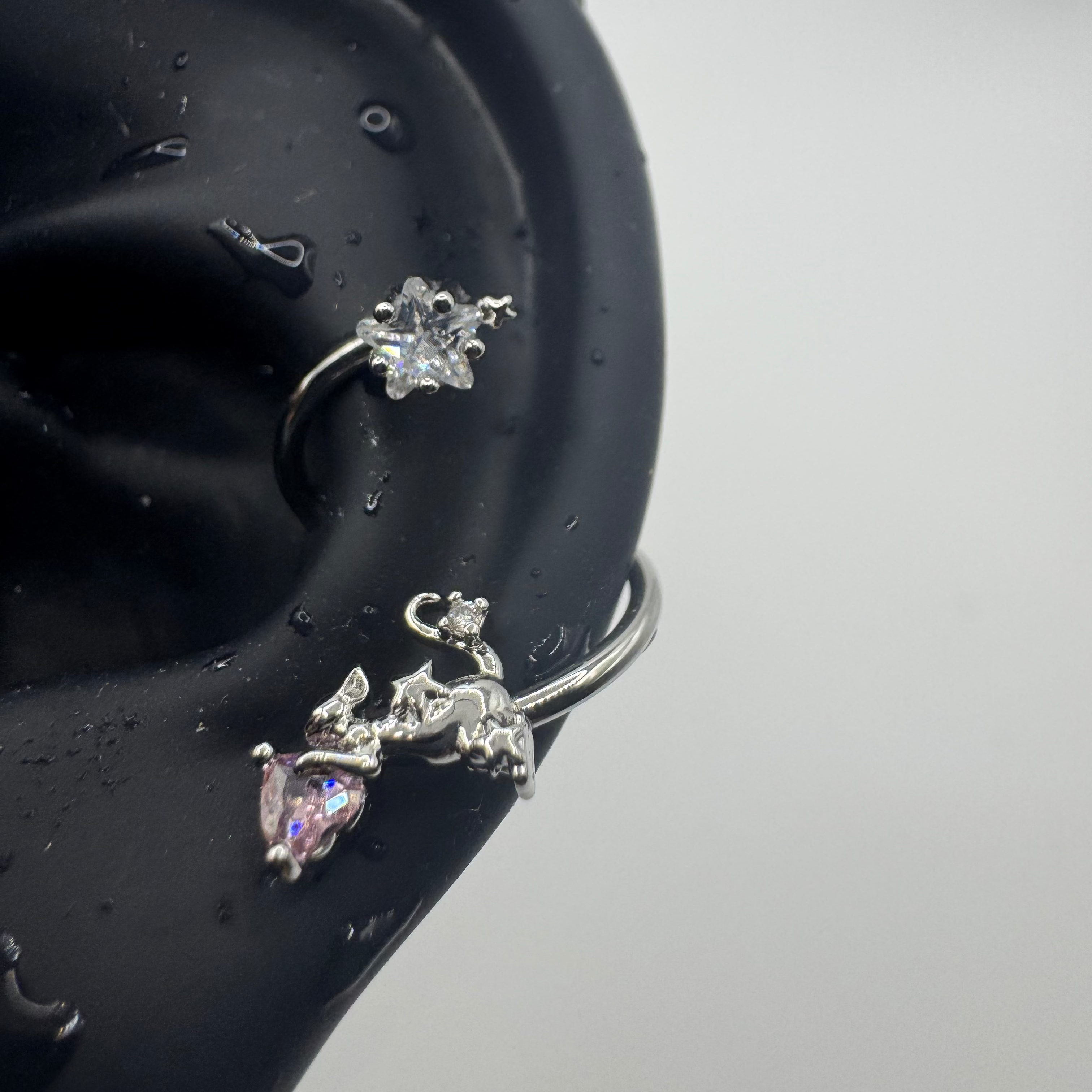 Starlit Cat Conch Earring